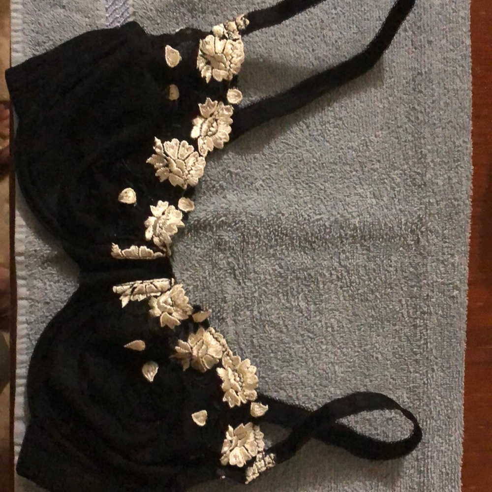 Underwire style. Made in USA